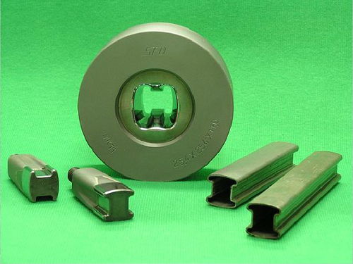 安徽模具廠家 定制抽管模具 各種非標(biāo)零件加工 安徽西諾巴高清圖片 高清大圖